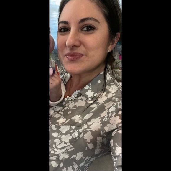 Meet your Posher, Becca. - Picture 5 of 5